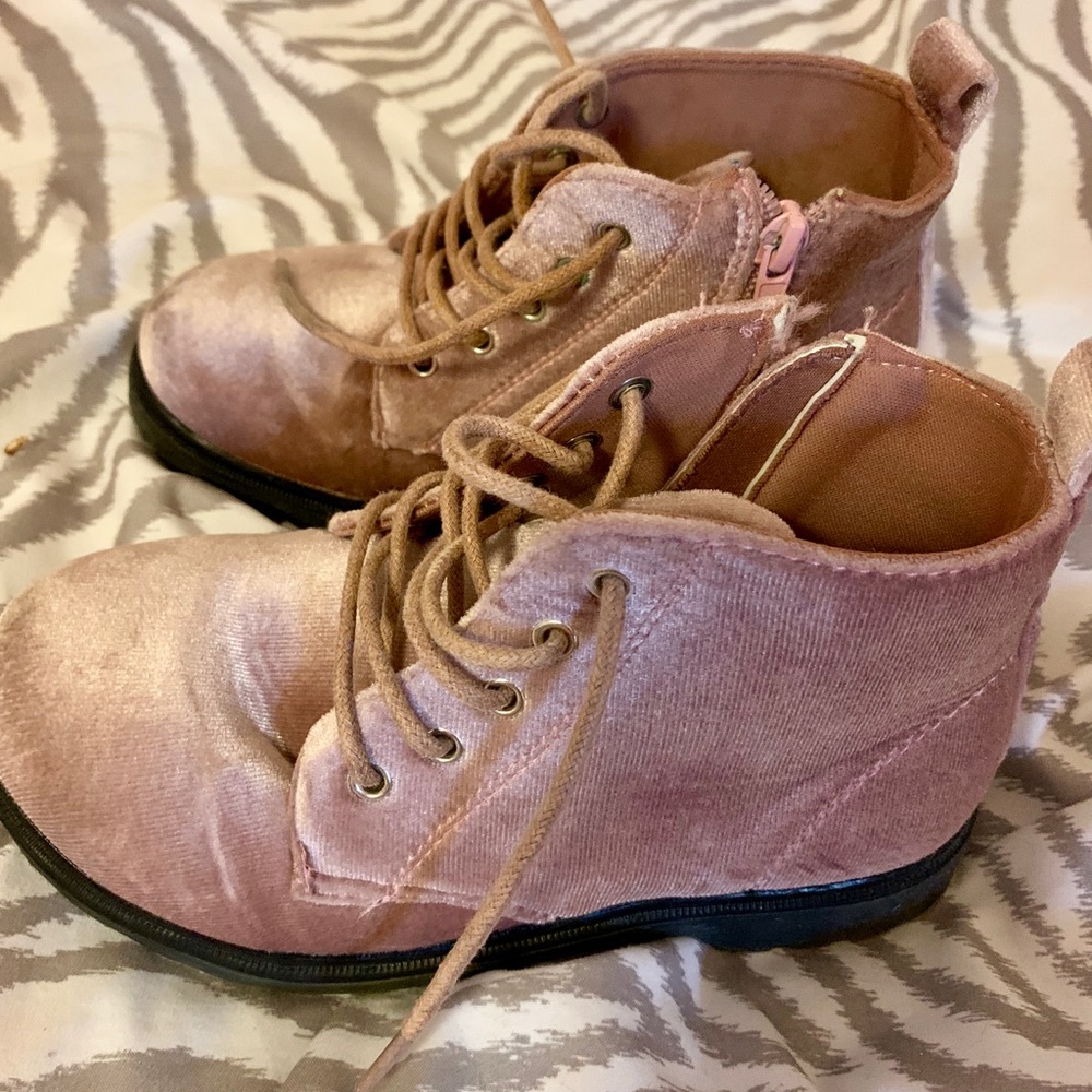 Girls Boots